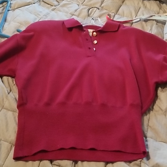 Neiman Marcus maroon sweater - Picture 2 of 7